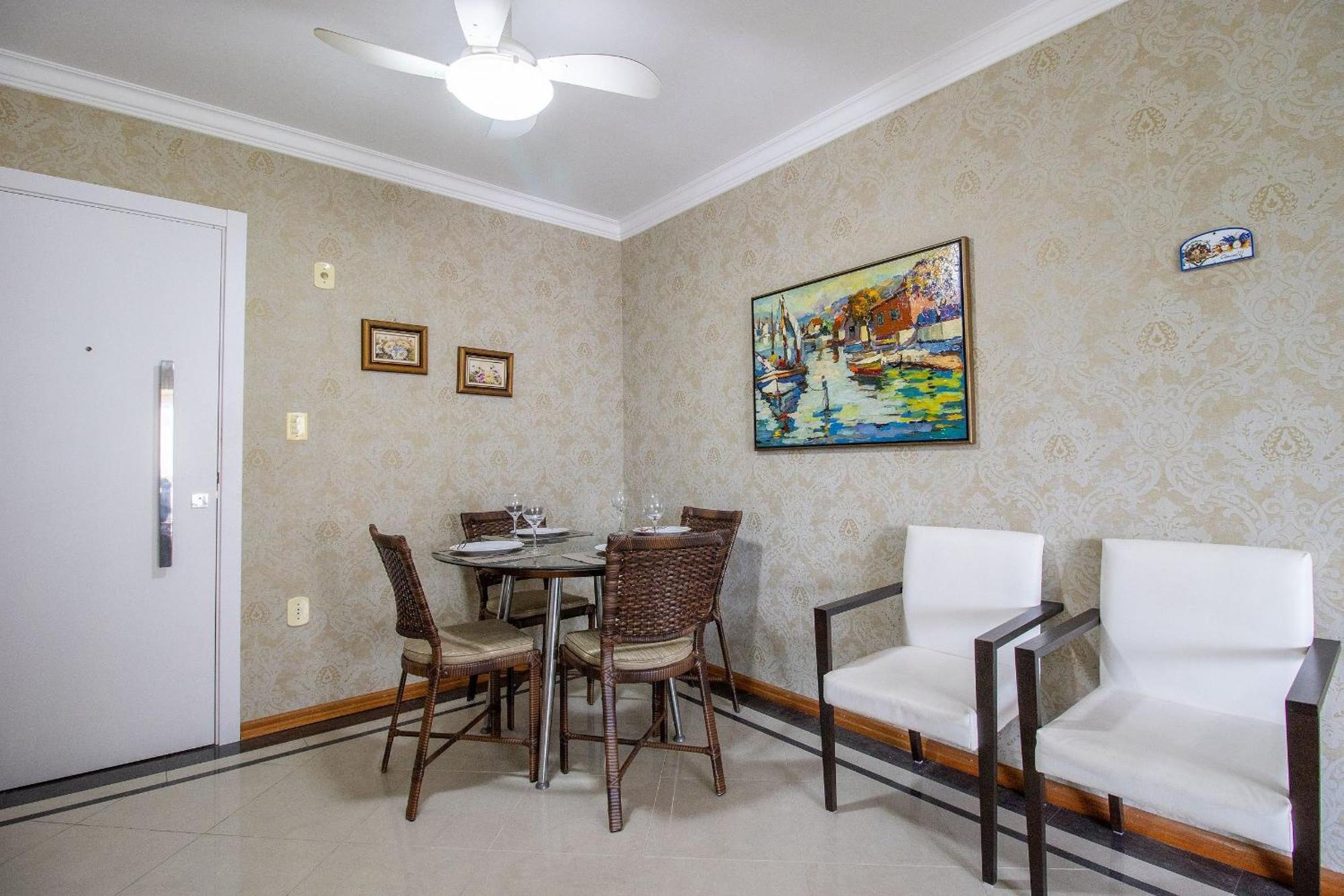 Apartamento Mrf113 - Quadra Mar, Churrasqueira, 2dorm, Garagem *